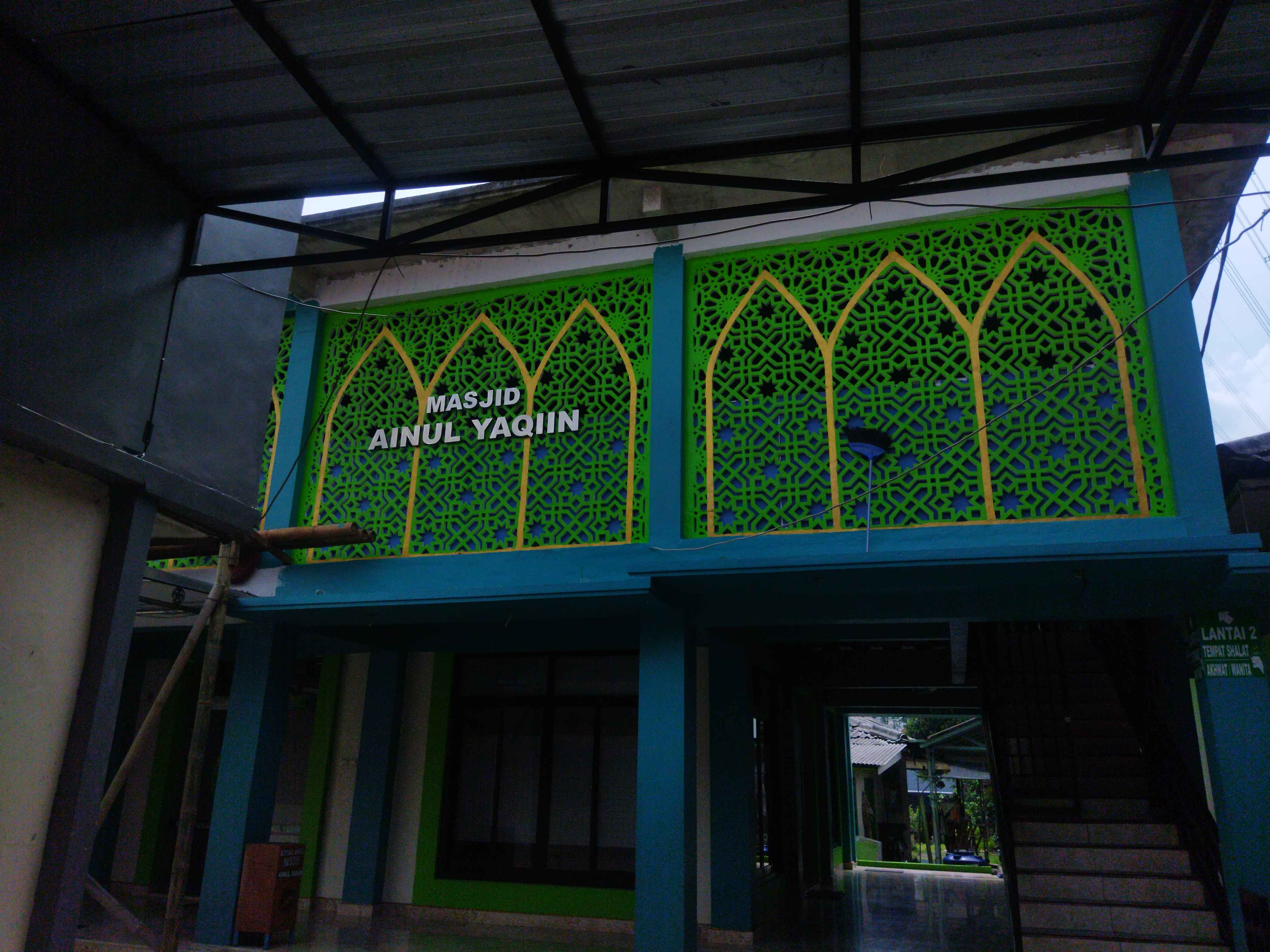 Bagian Luar Masjid